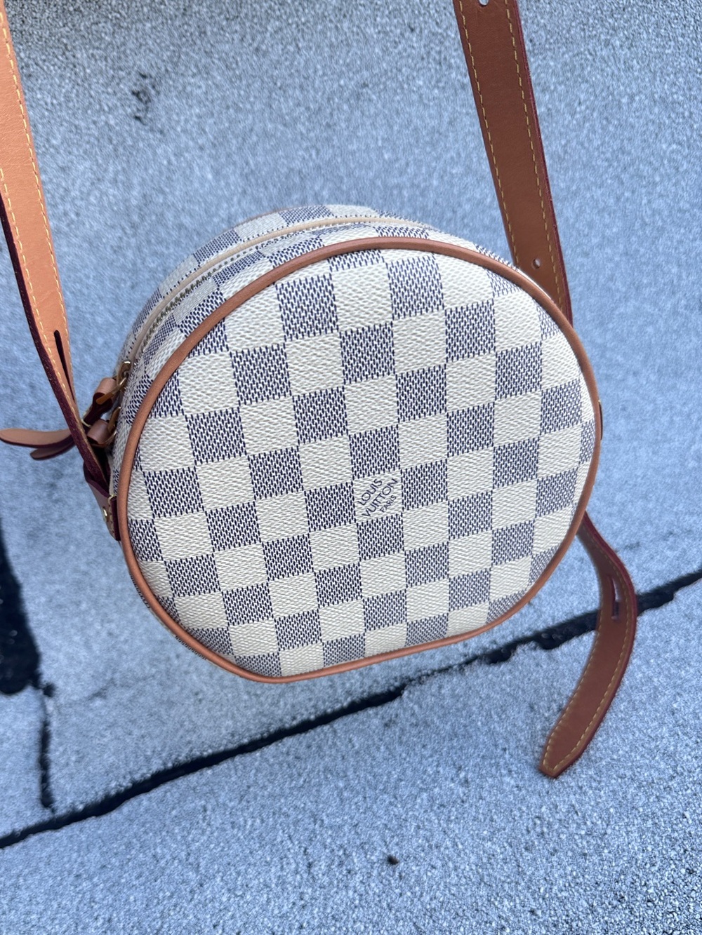 Louis Vuitton Round Crossbody Damier Azur Boite Chapeau Souple PM Shoulder Bag
